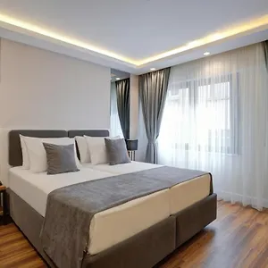 Depiero Karakoey Estambul